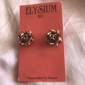 Rose gold antique look earrings NWT